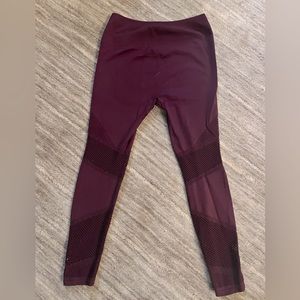 Fabletics Leggings l Burgundy l Small